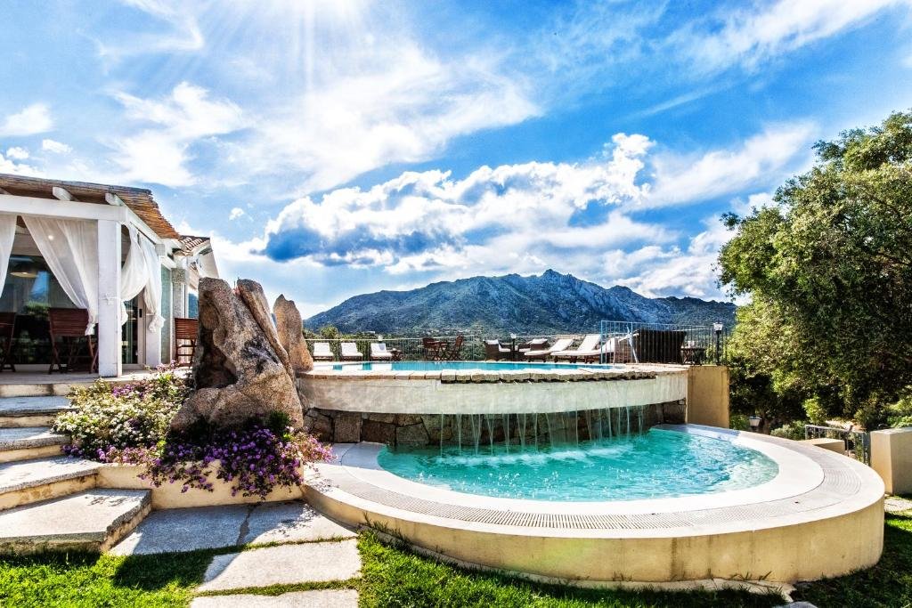 Hotel zwembad Olbia kleinschalig
