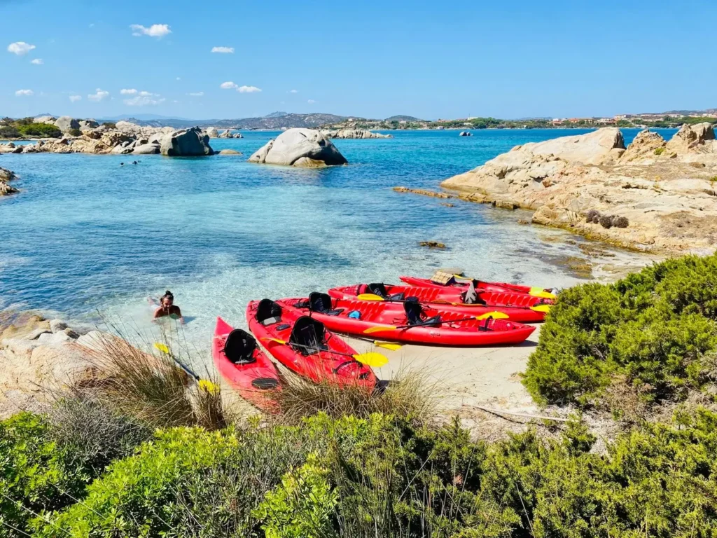 Wat te doen La Maddalena kajakken Sardinië
