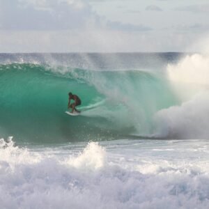 De 5 beste surfspots op Sardinië – Voor beginners & gevorderden