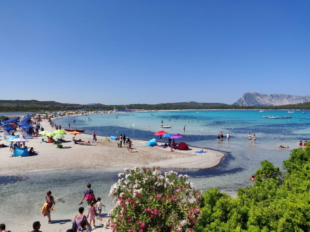 Lu Impostu stranden reserveren Sardinië