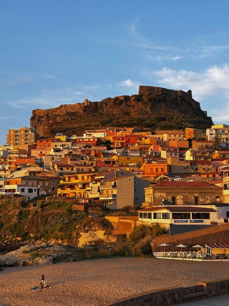 Castelsardo stranden kasteel Noord-Sardinië